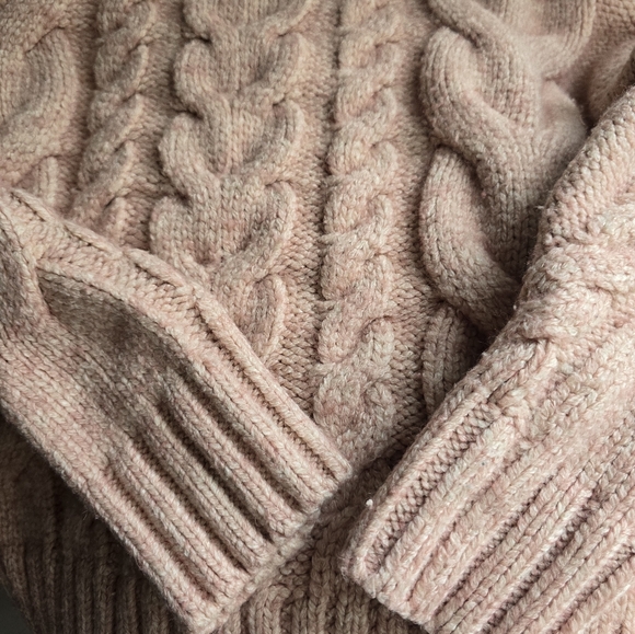 Lulu's sweater - Picture 6 of 7